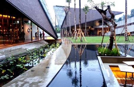 Secret_Garden_Village