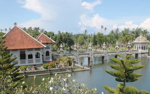 Taman_Ujung_Soekasada